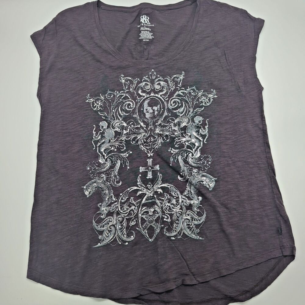 Rock & Republic Women Shirt Size Large Gray Y2K Grunge Graphic Tee Rhinestones